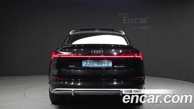 Audi e-Tron 55 Quattro Sportback, 2022 4