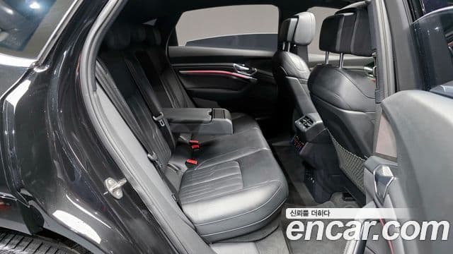 Audi e-Tron 55 Quattro Sportback, 2022 12