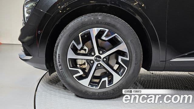 Kia Sportage 5세대 гибрид Signature 2WD, 2024 все фото