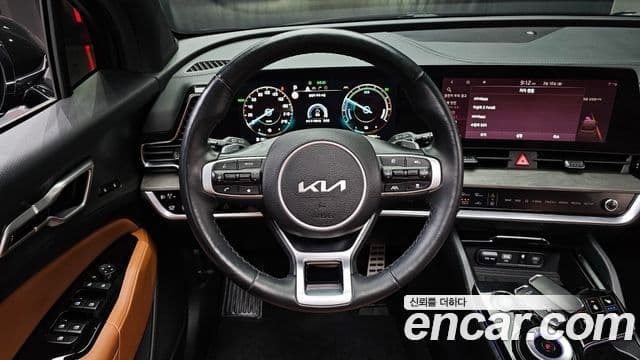 Kia Sportage 5세대 гибрид Signature 2WD, 2024 13
