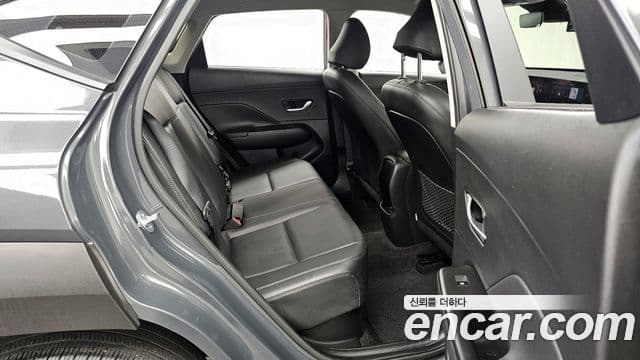 Hyundai Kona гибрид (SX2) Modern, 2023 12