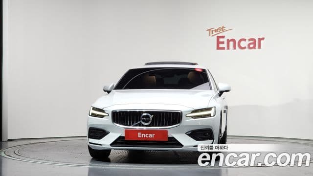 Volvo S60 3세대 T5 Inscription, 2020 3