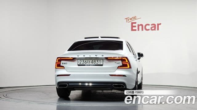 Volvo S60 3세대 T5 Inscription, 2020 4