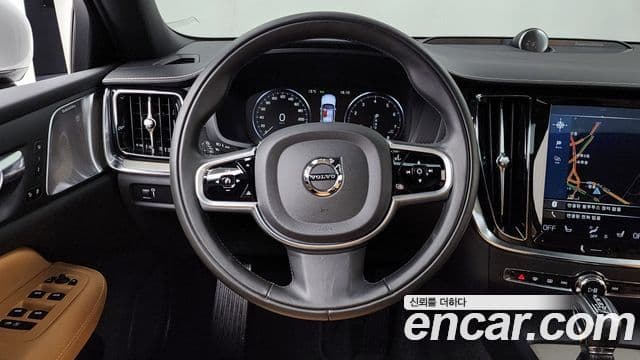Volvo S60 3세대 T5 Inscription, 2020 13