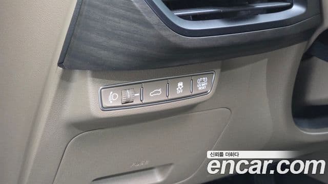 Kia K8 гибрид Noblesse Light, 2022 16