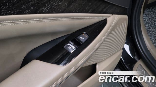 Kia K8 гибрид Noblesse Light, 2022 18