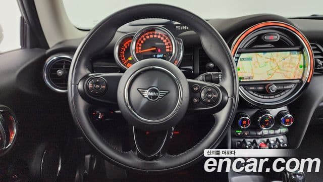 Mini Cooper 3세대, 2020 13