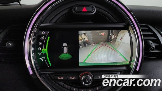 Mini Cooper 3세대, 2020 16