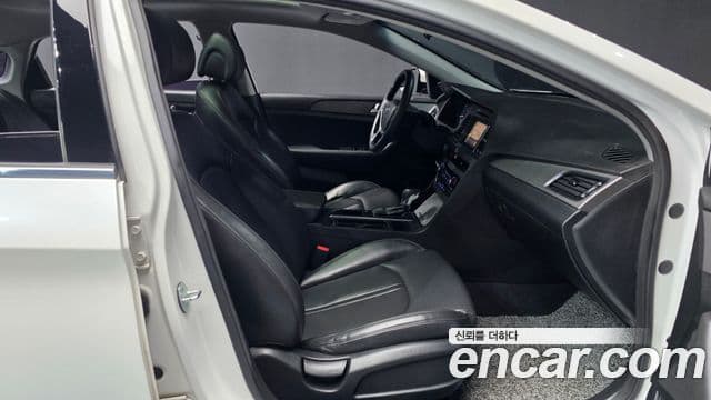 Hyundai LF Sonata Modern, 2015 11