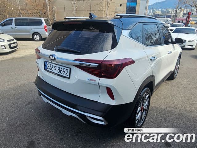 Kia Seltos Signature, 2022 6