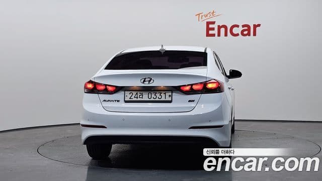 Hyundai Avante AD 1.6 GDI Value Plus, 2017 4