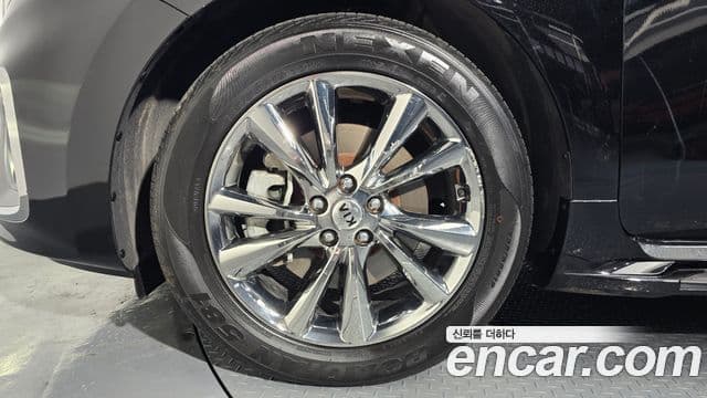 Kia The / новый New Carnival Prestige, 2019 все фото