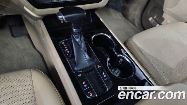 Kia The / новый New Carnival Prestige, 2019 9