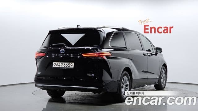 Toyota Sienna 4세대, 2021 2