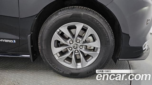 Toyota Sienna 4세대, 2021 все фото
