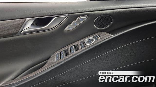 Genesis G80 (RG3) бензин 2.5 турбо 2WD, 2021 18