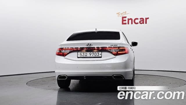 Hyundai Grandeur HG Modern, 2015 4