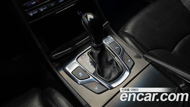 Hyundai Grandeur HG Modern, 2016 9