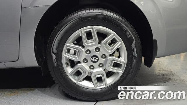 Hyundai Staria Modern, 2025 все фото