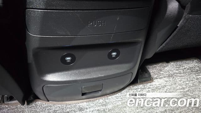 Hyundai Staria Modern, 2025 19