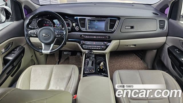 Kia All New Carnival Noblesse, 2016 7