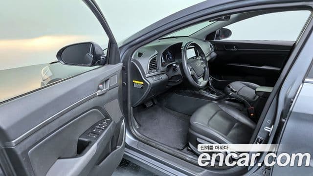 Hyundai Avante AD Modern, 2016 11