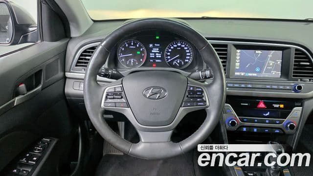 Hyundai Avante AD Modern, 2016 13