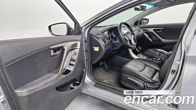 Hyundai Avante MD M16 GDI Smart, 2014 10