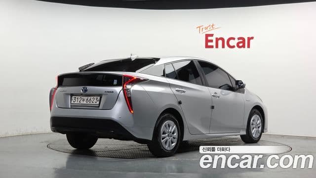 Toyota 프리우스 4세대 1.8 E, 2018 2