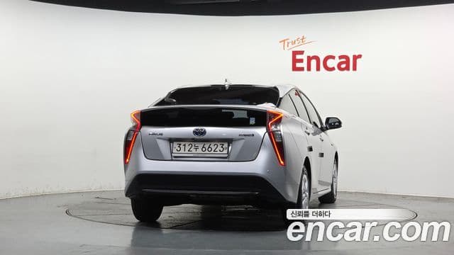 Toyota 프리우스 4세대 1.8 E, 2018 4