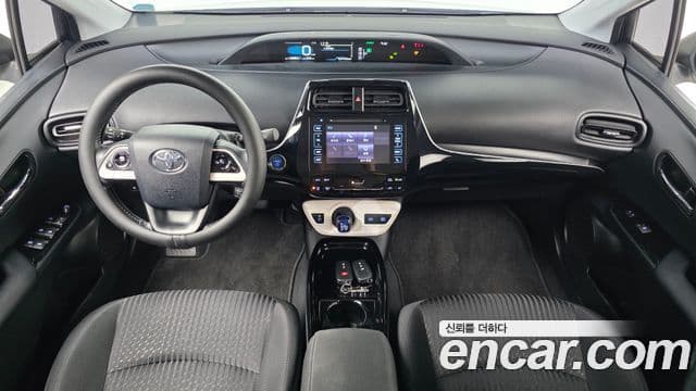 Toyota 프리우스 4세대 1.8 E, 2018 7