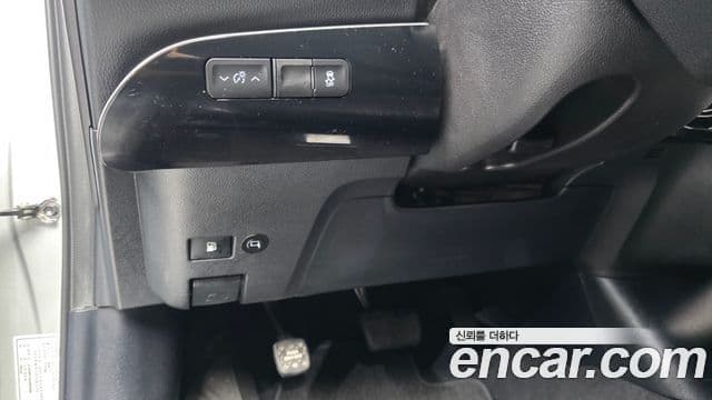 Toyota 프리우스 4세대 1.8 E, 2018 19