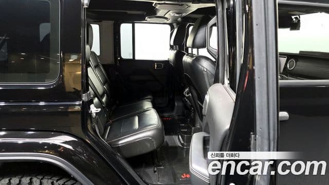 Jeep Wrangler (JL) 2.0 Overland Power top 4도어, 2021 12