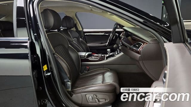 Genesis EQ900 Prestige, 2016 10