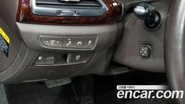 Genesis EQ900 Prestige, 2016 14