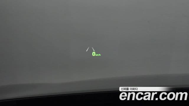 Genesis EQ900 Prestige, 2016 15