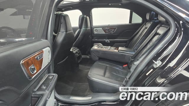 Lincoln Continental 10세대, 2019 12