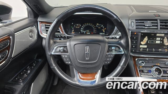 Lincoln Continental 10세대, 2019 13