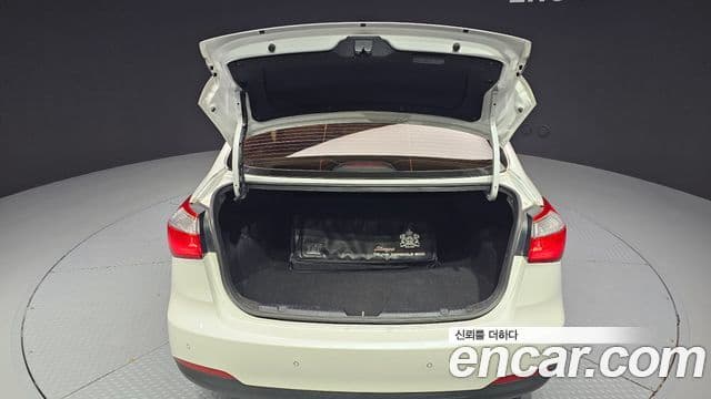 Kia K3 Trendy, 2014 19