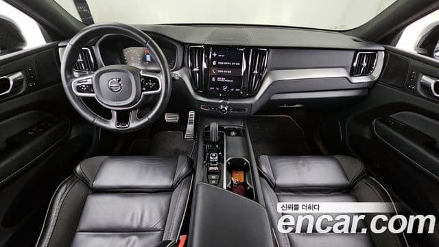 Volvo XC60 2세대 T8 R-Design, 2021 7