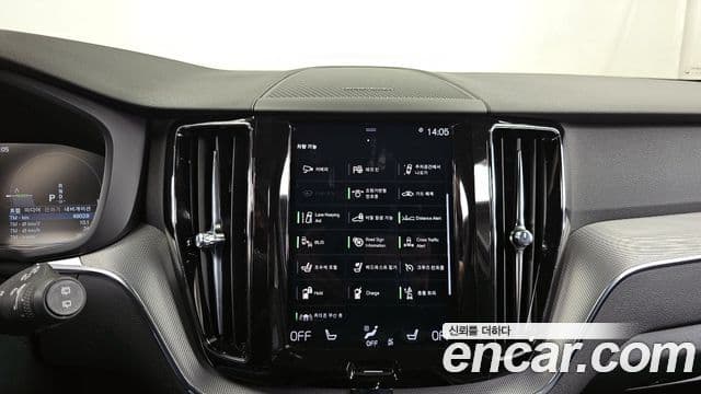 Volvo XC60 2세대 T8 R-Design, 2021 16