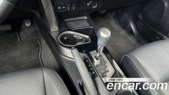 Toyota RAV4 4세대, 2017 9
