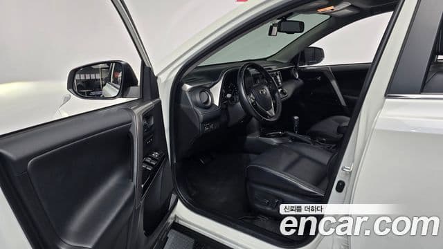 Toyota RAV4 4세대, 2017 10