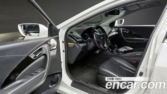 Hyundai Grandeur HG Premium, 2014 11