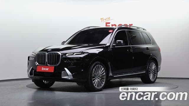 BMW X7 (G07) xDrive 40i Design Pure Excellence 6인승, 2024 1