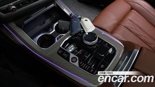 BMW X7 (G07) xDrive 40i Design Pure Excellence 6인승, 2024 9