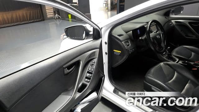 Hyundai The / новый New Avante 빌트인캠2 — базовая версия - Built-in Cam 2, 2015 11