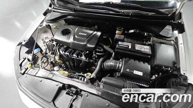 Hyundai Avante AD 1.6 GDI Value Plus, 2018 6