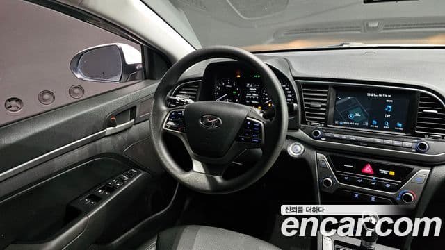 Hyundai Avante AD 1.6 GDI Value Plus, 2018 13