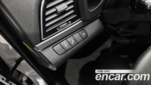 Hyundai Avante AD 1.6 GDI Value Plus, 2018 14